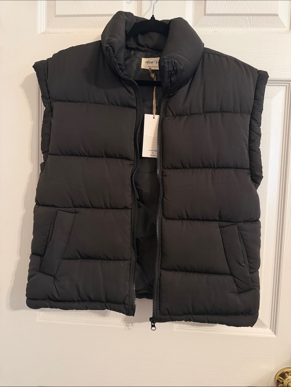 NEW Very J High Neck Casual Puffer Vest Black Sz Small
